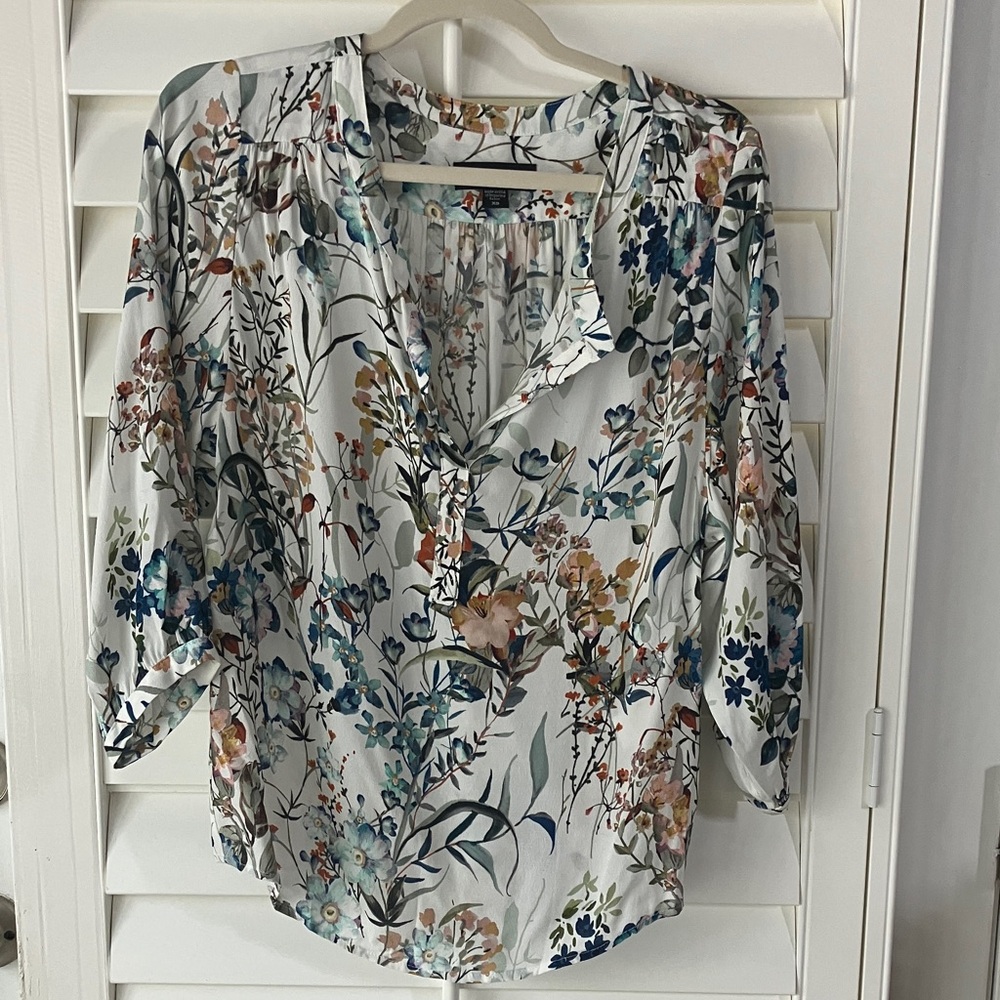 Karen Kane Multicolor Floral Blouse/ Size XS
